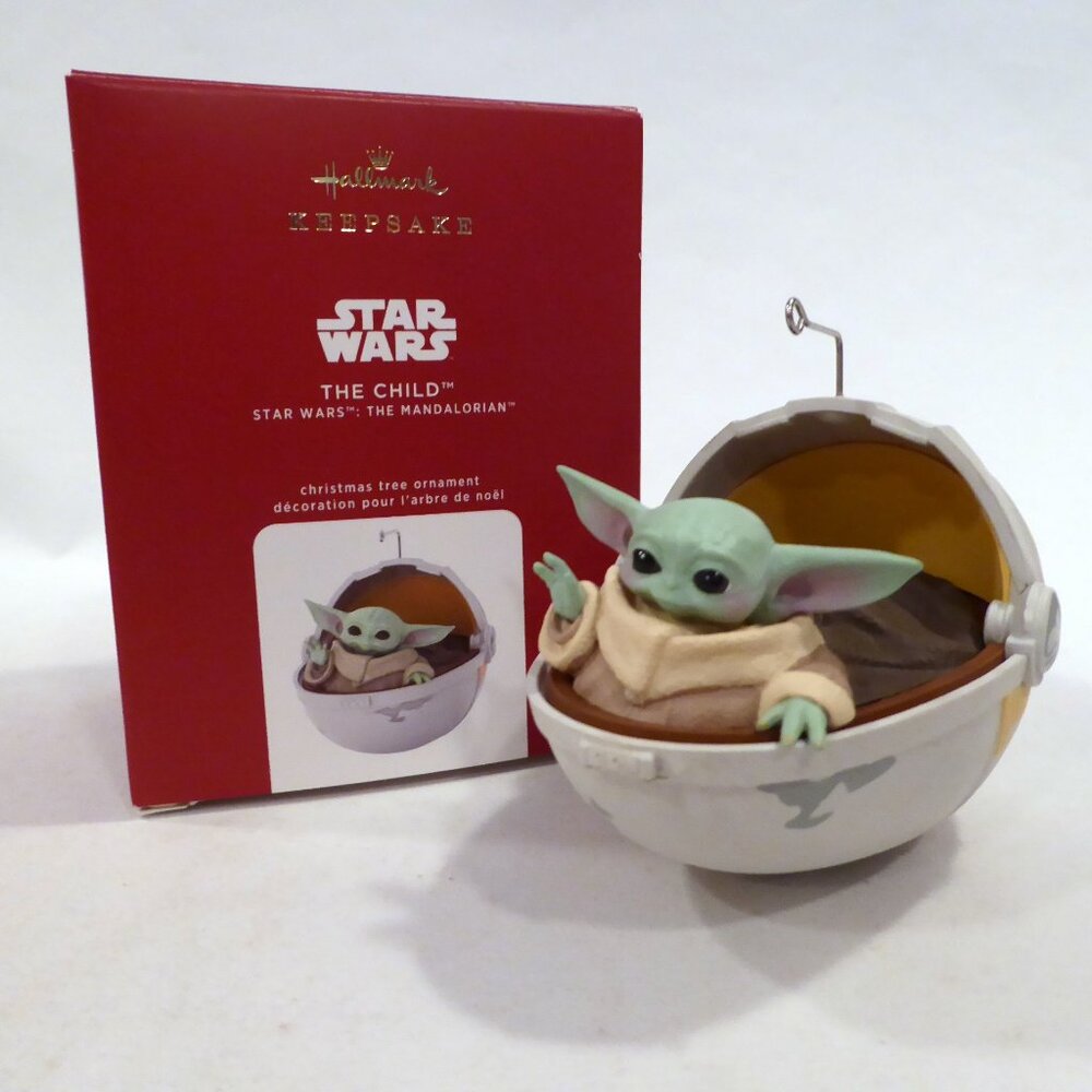 NEW 2020 HALLMARK STAR WARS MANDALORIAN THE CHILD GROGU CHRISTMAS ORNAMENT